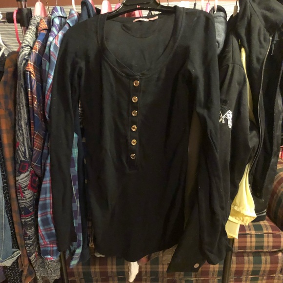 Top - Picture 2 of 3